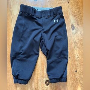 Short UA Softball pants